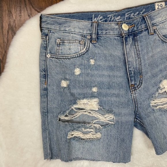 We the Free People Denim Shorts 29 Light Wash Blue Distressed Women - Picture 4 of 13